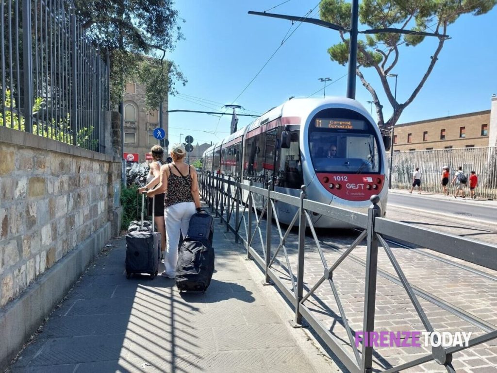 Casa, prezzi sempre più su: impennata anche per gli affitti transitori