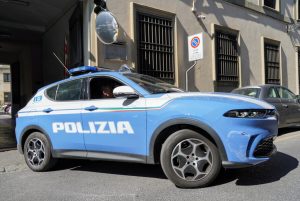 Inseguimento a Campo di Marte: feriti due agenti 