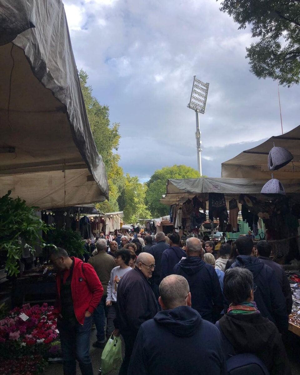 Grande mercato in zona Stadio