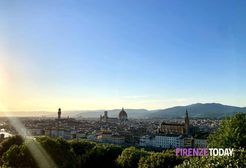 Affitti brevi, lo studio Irpet: "Con l'aumento degli Airbnb sono aumentati i prezzi delle case. Firenze ne ha più di Venezia"