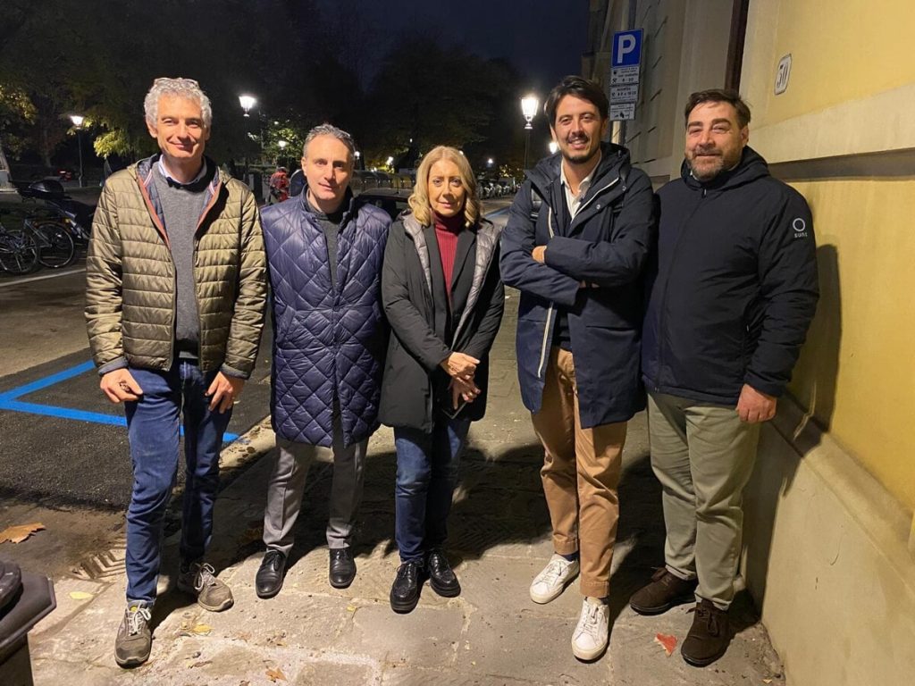 Nuove luci in piazzale Donatello FOTO