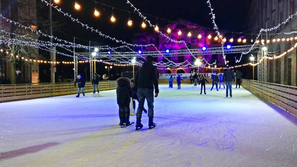Natale 2024: le le piste da pattinaggio su ghiaccio da provare a Firenze e provincia