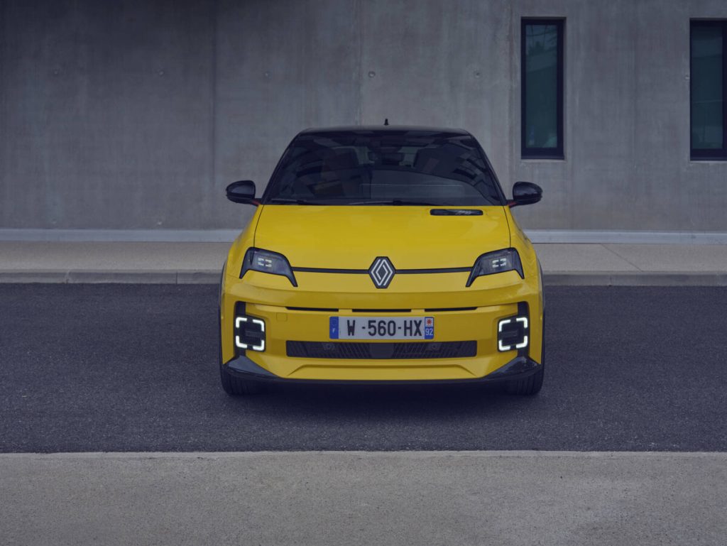 Rivoluzione elettrica su quattro ruote: Il ritorno della Renault 5