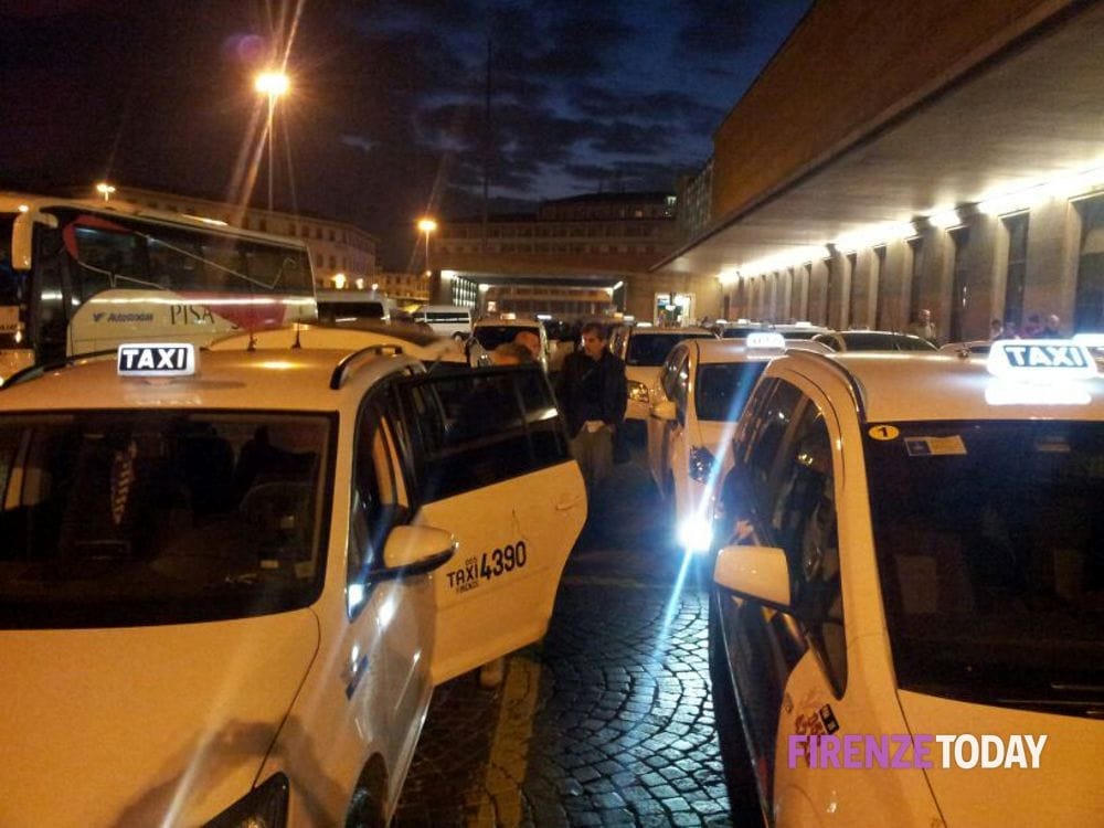 Taxi prenotabili per visitatori e dipendenti ospedalieri