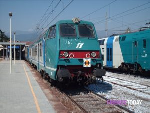 Faentina, nuovi guasti e ritardi sulla linea: ancora disagi per i pendolari