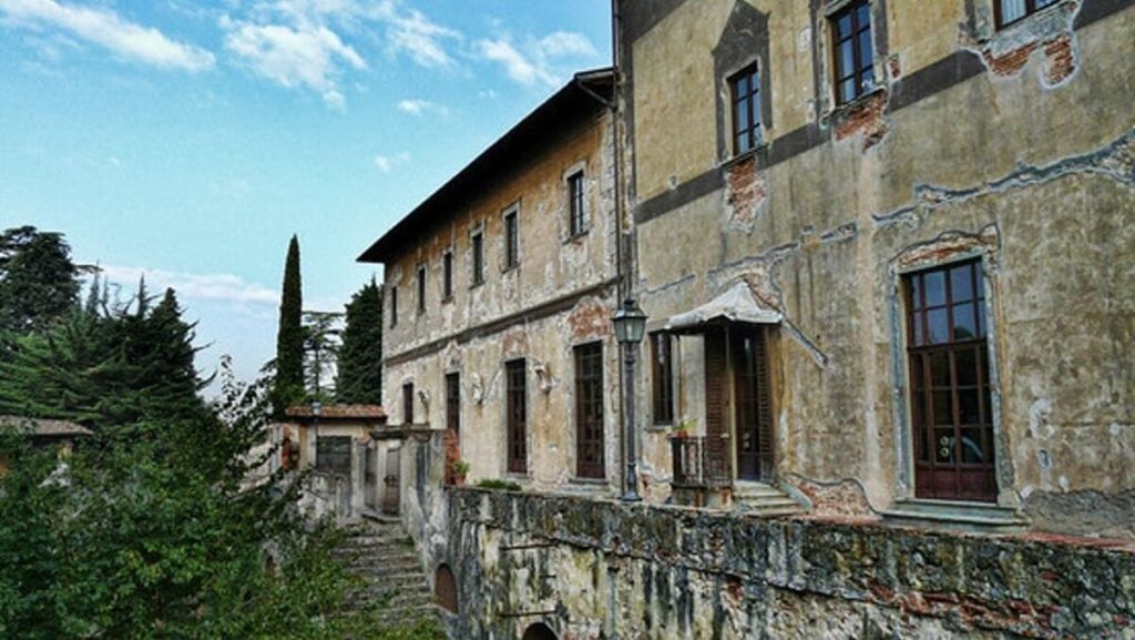 Villa di Rusciano, sede di una scuola o un’università: “Sono in corso contatti con realtà straniere”