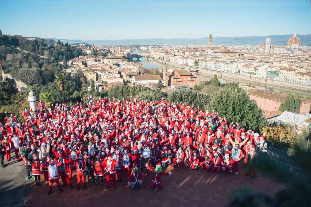 Festa dei doni al parco degli animali e Babbonatalata in moto