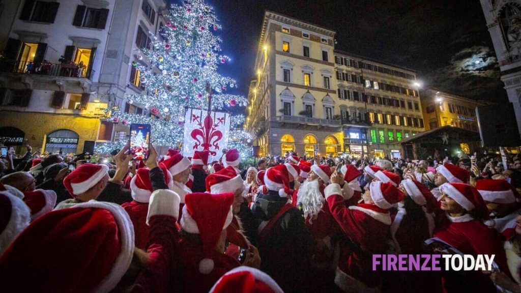 Natale, quanto spenderanno i toscani per i regali