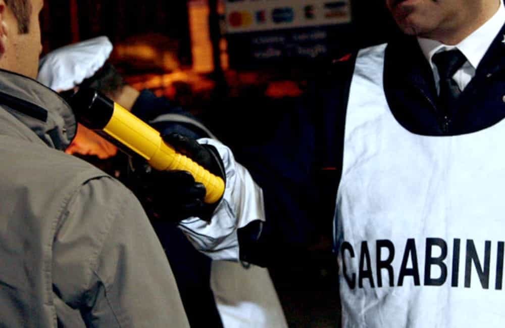 Incubo alcol test, il nuovo codice della strada preoccupa i ristoratori: "Durante le feste già un calo di consumi"
