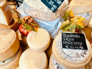 Artour del gusto toscano: l'edizione natalizia torna in Piazza Strozzi