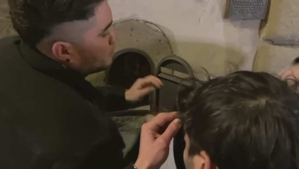 Affitti brevi, nuovo blitz dei comitati: "Fermiamo la bolla immobiliare, riprendiamoci Firenze" / VIDEO e FOTO
