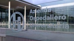 Prato, trentacinquenne muore investito da un furgone