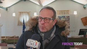 Morto accoltellato, una rosa per Moubakir: "Vicenda che ci deve far riflettere" / VIDEO
