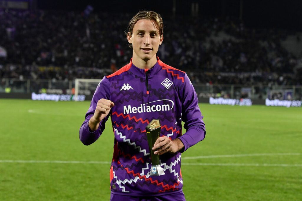 Edoardo Bove torna a parlare: "Grazie per l'affetto, ci vediamo presto... In campo!"