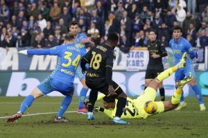 Empoli-Genoa 1-2, le pagelle: Goglichidze il peggiore, Esposito croce e delizia, male Colombo