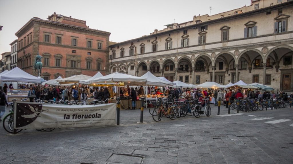 Natale artigianale: la Fierucola dell’Immacolata torna in piazza SS. Annunziata