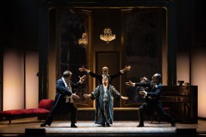 Al Teatro della Pergola torna la "Magnifica presenza" di Ferzan Ozpetek: protagonisti Serra Yilmaz, Tosca D’Aquino ed Erik Tonelli