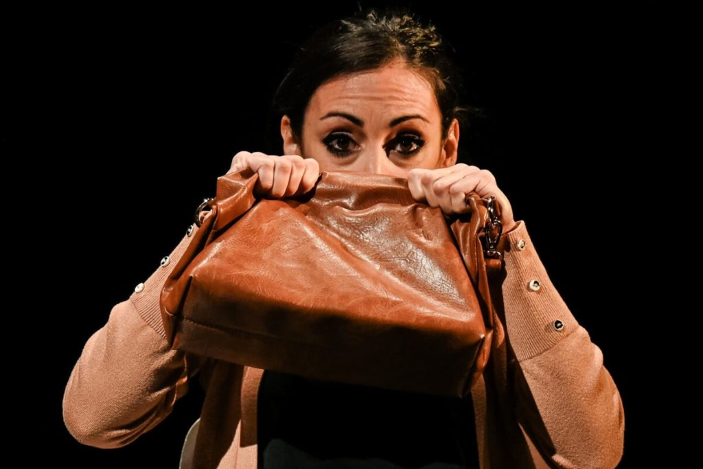 "Mamme a metà, storia di una madre mancata": prima nazionale del nuovo spettacolo del Teatro delle Donne