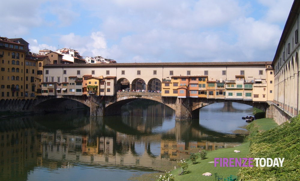 Rapinata gioielleria a due passi da Ponte Vecchio, bottino di 300mila euro: fermato 26enne