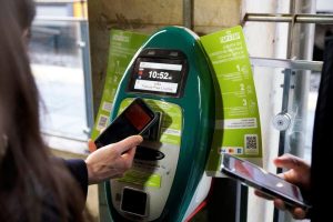 Novità treni Regionali: attivo il sistema di acquisto Tap&Tap sulla linea Firenze-Pisa-Livorno