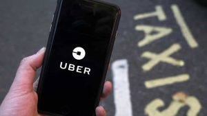 Taxi, ufficiale: a Firenze arriva Uber