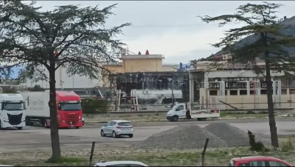 Esplosione Calenzano, le impressionanti immagini dopo l'esplosione / VIDEO