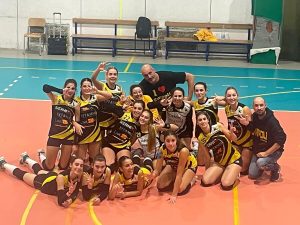 Prima in classifica, vittoriosa sul campo ma sconfitta dalla burocrazia: l’incredibile storia dell’Empoli Pallavolo