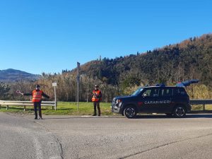 Fermati per controlli stradali, hanno di tutto: hashish, chetamina, Mdma, sostanze allucinogene e cocaina