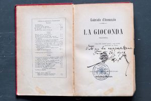Una mostra dedicata a Eleonora Duse: alla Pergola esposti, per la prima volta, oggetti di proprietà della famiglia Gemmi