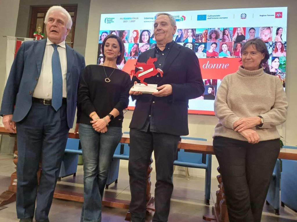 Pegaso della Toscana delle Donne a Maurizio de Giovanni