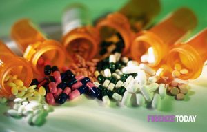 Viaggi, spa e soldi per prescrivere integratori, scatta l'inchiesta: coinvolti medici fiorentini
