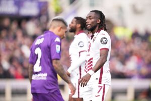 Fiorentina, crisi senza fine: al Franchi il Torino pareggia 1-1 in inferiorità numerica