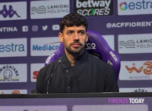 Fiorentina, Pablo Marì si presenta: "Comuzzo fortissimo, non vedo l'ora di giocarci insieme. Qui per aiutare la squadra"