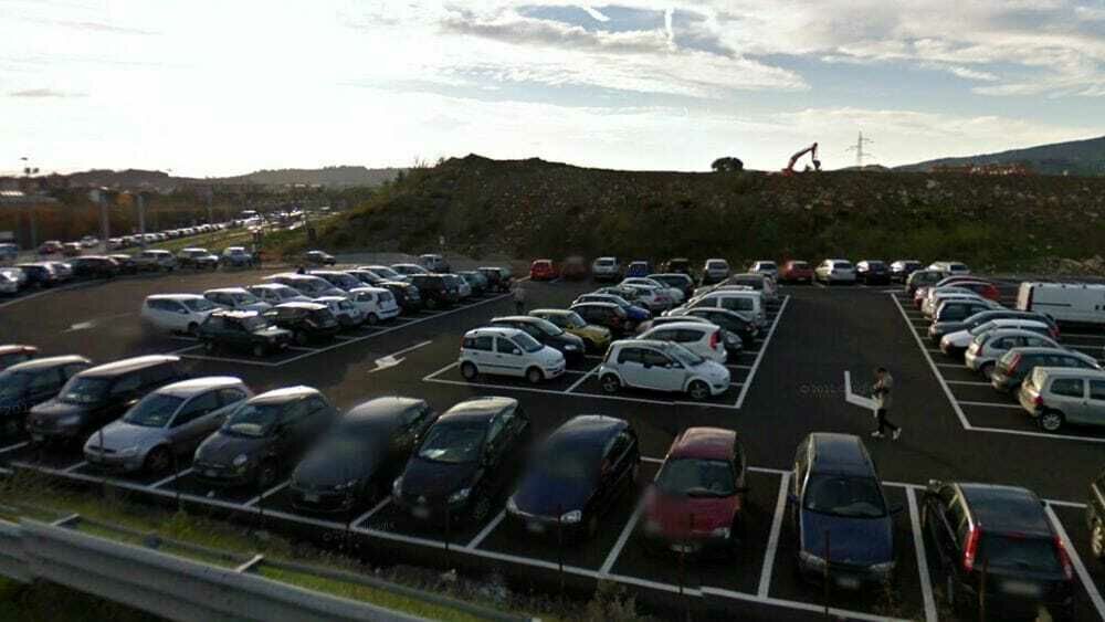 Tramvia, sicurezza nel parcheggio scambiatore di Villa Costanza: ipotesi telecamere con AI