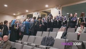 Costituzione in mano e via dall’aula: protesta dei magistrati all'inaugurazione dell’anno giudiziario / VIDEO 