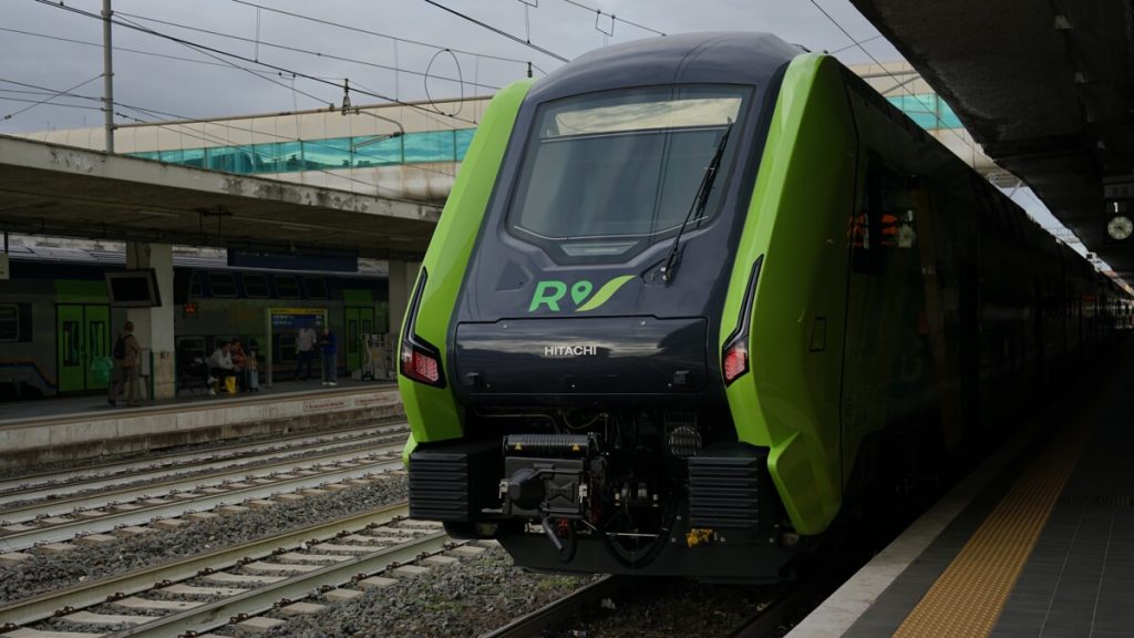 Treni, in arrivo 17 nuovi regionali nel 2025