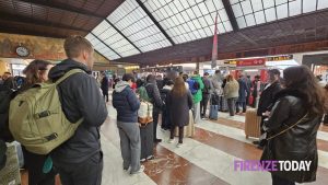 Sciopero dei treni sabato 25 gennaio e domenica 26 gennaio: disagi nei trasporti