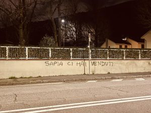 Scritte contro l'assessore, interviene la Digos