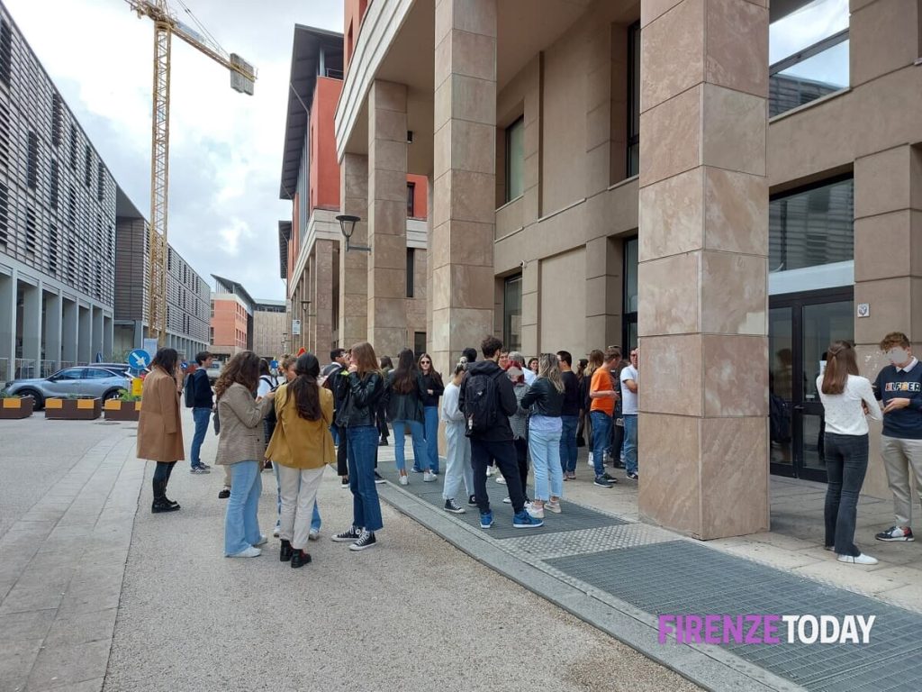 Anche le case dello studente in gestione ai privati: "Diritto allo studio a rischio"