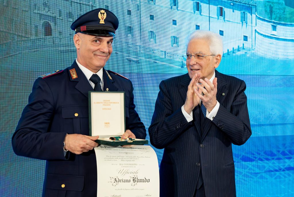 Soccorso dopo incidente in FiPiLi: poliziotto premiato dal presidente Mattarella