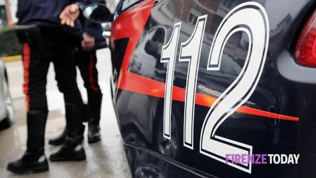 Scandicci, nasconde 50 grammi di cocaina e 1.200 euro in auto: arrestato