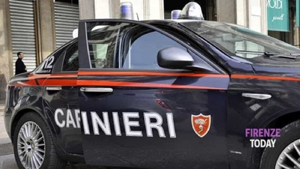 San Jacopino, tenta di rubarle gli occhiali al bar e l'aggredisce: fermato dai presenti e poi arrestato dai carabinieri