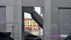 Crollo al cantiere Esselunga, primi tre indagati: "calcolati in modo erroneo" i carichi sulla trave