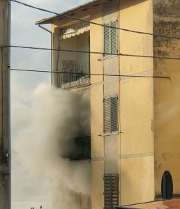 Incendio di Vaiano, prima ipotesi sulla causa: chi era la vittima