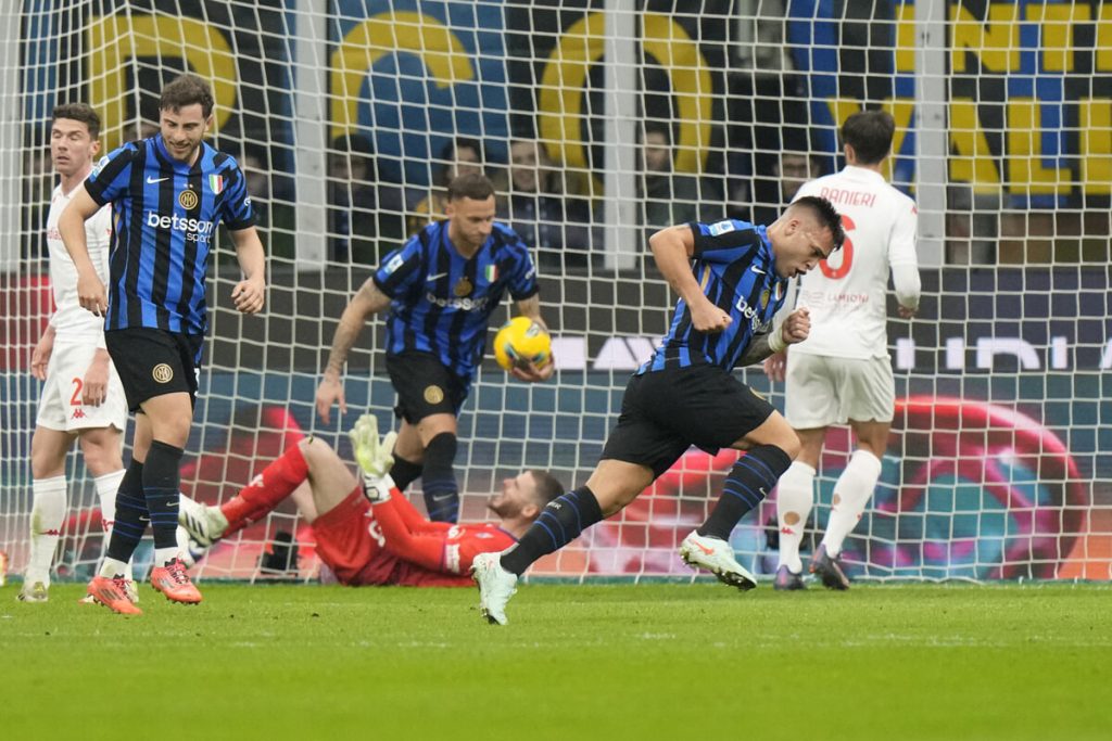 l'Inter si prende la rivincita sulla Fiorentina tra pali, traverse e polemiche: a San Siro viola sconfitti 2-1