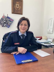 Al volante di un'auto senza assicurazione e con patente scaduta da nove anni: maxi-multa