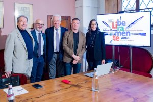 Stefano Massini inaugura la sua direzione artistica del Teatro della Toscana con "Liberamente – una Scuola Popolare di Scrittura"