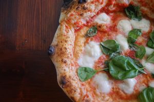 San Valentino al Mercato Centrale Firenze con 'Un amore di pizza': una serata romantica all'insegna del buon cibo e della passione