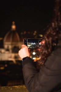 San Valentino, per la festa degli innamorati si brinda sulla Torre di Arnolfo di Palazzo Vecchio