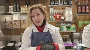 Lavori finiti ma non c'è la corrente elettrica, salta l'inaugurazione del 'nuovo' mercato: "È un caos" / VIDEO